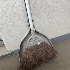 ほうき、ちりとりの画像