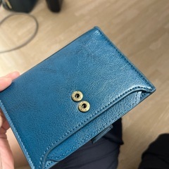 二つ折り財布の画像