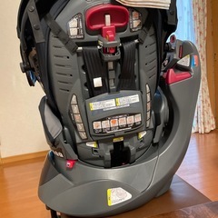 アップリカ　ディアターン　プラス　プレミアム　新生児　チャイルドシートの画像
