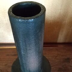 細長い黒い花器★自宅まで取りに来て頂ける方限定で★の画像