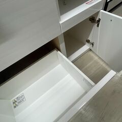 【ジャングルジャングル滋賀草津店】ジモティ来店特価!! 食器棚 ニトリ ホワイト J-250819の画像
