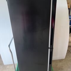 2022年製　ニトリ　140L　2ドア 冷凍冷蔵庫 　NTR-140BK(ブラック)　お近くなら無料配達いたします。の画像