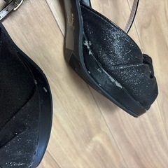 アプレジュール　Lサイズ　パンプス黒　ラメ　の画像