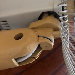 壁掛け扇風機　通電ok 訳ありの画像