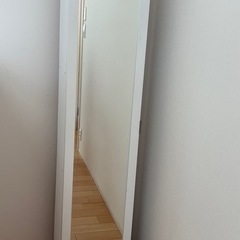鏡つき収納棚の画像