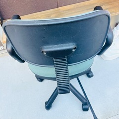 回転椅子 ワークチェア グリーンの画像