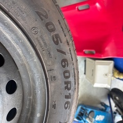 プリウスα 205/60R16 ホイール付き