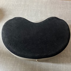 ハナロロ　レザーあぐらクッションの画像