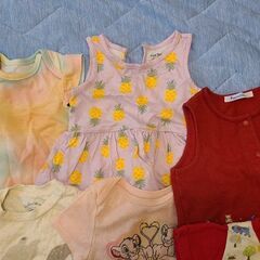 6ヶ月(70cm)の女の子の赤ちゃんの夏の服の画像