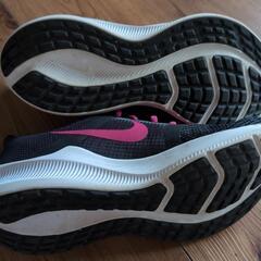 NIKE　DOWNSHIFTER24㌢美品の画像