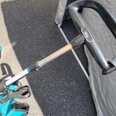 ハンドル付き折りたたみ三輪車の画像