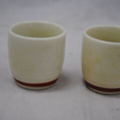 骨董品　九谷焼　お蔵より発見！５個組　　希少！　本日特別お値下げ！！ 1448]九谷焼お猪口ぐい飲み2つ金彩色絵花柄骨董品古玩 (アント