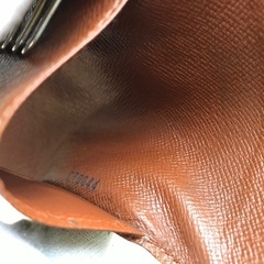 ルイヴィトン 6連 キーケース 男女 保存袋付きの画像