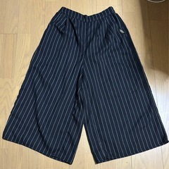 カジュアルパンツの画像