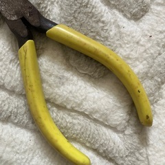 ペンチの画像