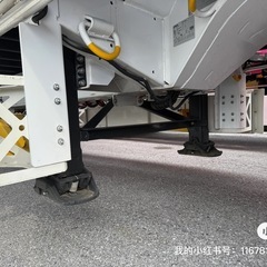 トレーラー用補助脚　左右各1本ずつ計2本 　22万税別 手動式ランディングギヤ ランディングギア 新品の画像