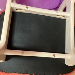 ニトリ　ワイド　ダイニングチェア　オレンジ　の画像