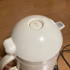電気ポットの画像