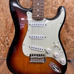【ジャングルジャングル堺初芝店】　エレキギター　フェンダー　HERITAGE 60S Stratocaster　堺市（東区　西区　北区　南区　堺区　美原区）高石市　泉大津市　忠岡町　和泉市　松原市　大阪狭山市の画像