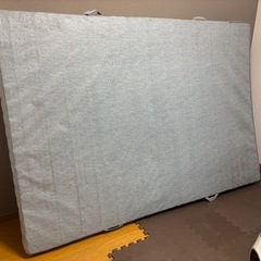 ‼️爆安‼️IKEA製‼️ダブルサイズマットレス‼️スプリングコイルタイプで気持ち固め‼️ほぼ未使用ブラウン系カバー付き‼️の画像