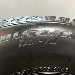 BS BRIDGESTONE BLIZZAK DM-V3 265/70R16 16インチ スタッドレス 4本 20年製 バリ溝 パジェロ ランクル サファリ等　(MTP545)クレジットカード QRコード決済可能の画像