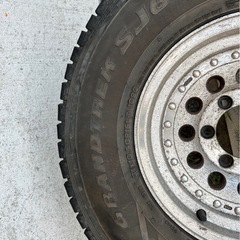 ランクル77 スタッドレスアルミ4本セット　31×10.50R15LT ダンロップ　6穴の画像