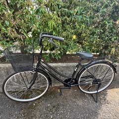 自転車(ママチャリ)黒色　カバー付きの画像
