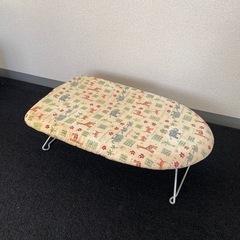 【無料】レトロなアイロン台の画像