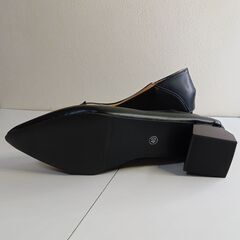 新品 25cm ブラックポインテッドトゥパンプスの画像