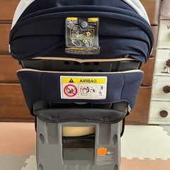 combi チャイルドシートの画像