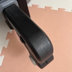 combi チャイルドシートの画像