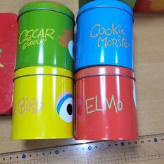 セサミストリートの缶の画像