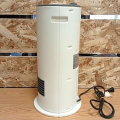 【JY-168】2017年製 YAMAZEN ヤマゼン 加湿機能付きセラミックファンヒーター DKF-L12(W)の画像