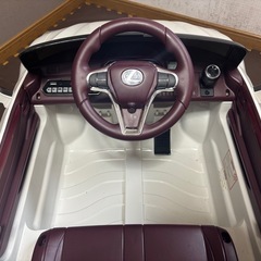 ※売約済※‼️格安‼️電動乗用ラジコン‼️レクサス LEXUS LC500‼️ペダル踏むだけグングン走る‼️充電器・保護者遠隔操作リモコン付き‼️の画像