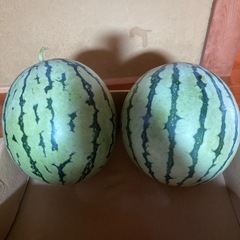 ③🍉訳ありスイカ🍉　約5.5キロの画像