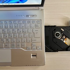 ⭐️美品【Windows11✨】FUJITSU LIFEBOOK SH90/S /13.3インチ/SSD256GB/Microsoft Office2021搭載/2015年製/タッチパネル機能☝️✨の画像