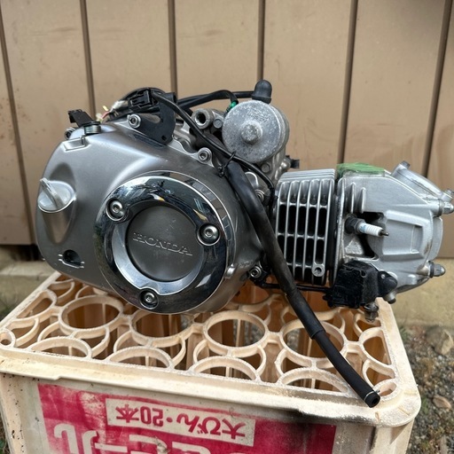 ホンダモンキー　純正ab28e エンジン部品 ホンダ モンキー 50(AB27)純正 AB28E エンジン 空冷 OHC 単気筒