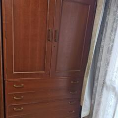 無料で。古いタンスの画像