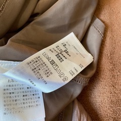 emmi ニットタートルネックプリーツワンピース サイズ0の画像