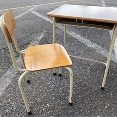 【愛品館 江戸川店 】学校机+椅子セット PLUS（プラス）の画像