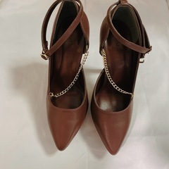 リップサービス　アシメチェーンパンプス　22.5cm　ヒール　パーティーの画像