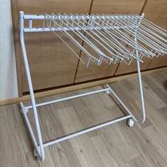スラックスハンガーの画像