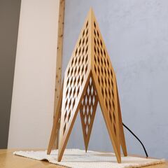 林木工芸が手掛ける”kinoakari(木のあかり)”よりスター フロア
