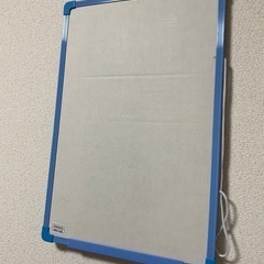ミニホワイトボード　マーカー２本付きの画像