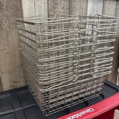 美品 クロームワイヤーバスケット 買い物カゴ雑貨屋店舗什器の画像