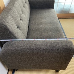 お譲り予定者様決定！2人掛けソファの画像