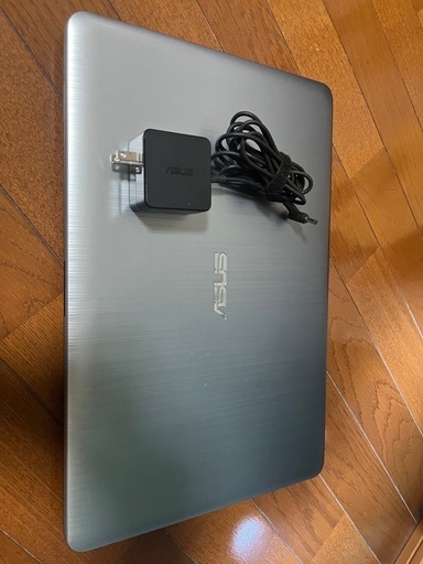 ASUSノートパソコンF541S　　