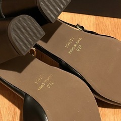 【新品・未使用】menue パンプス 黒 22cmの画像