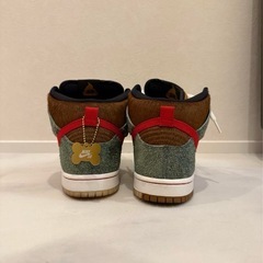Nike SB Dunk High Pro QS "Dog Walker"の画像