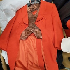 １点1000円～アパレル会社移転のため生地、フォーマルアイテム在庫処分します（大阪市中央区大手通までとりに来て下さい）の画像